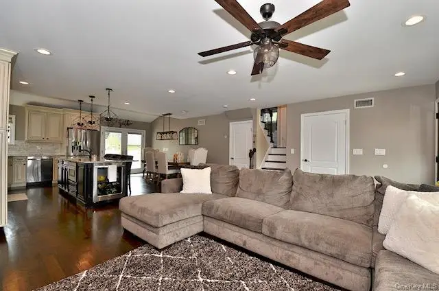 70 Westgate Road, Massapequa Park, NY 11762 - Image #3