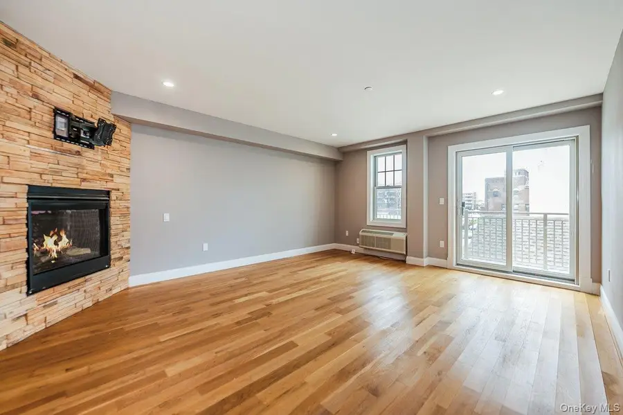 661 W Broadway #403, Long Beach, NY 11561 - Image #3