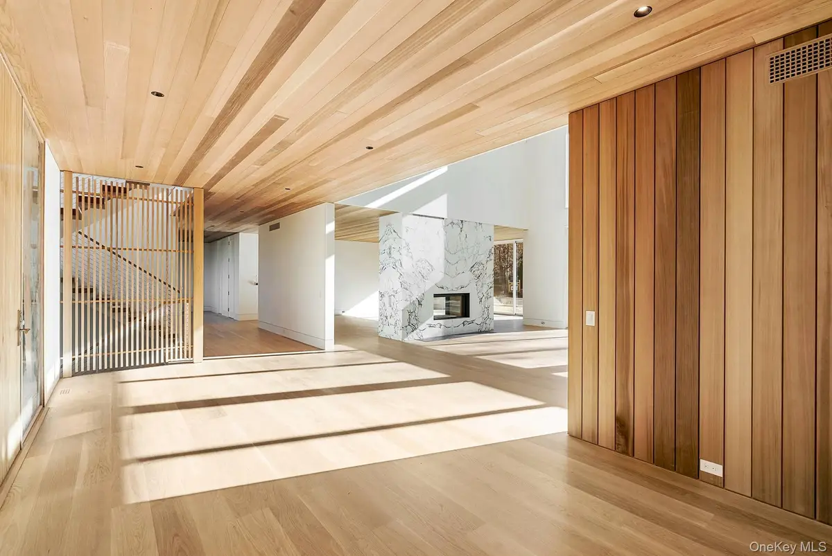 16 Arbor Path, Amagansett, NY 11930 - Image #1