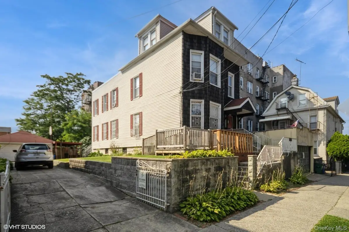 4261 Byron Avenue, Bronx, NY 10466 - Image #1