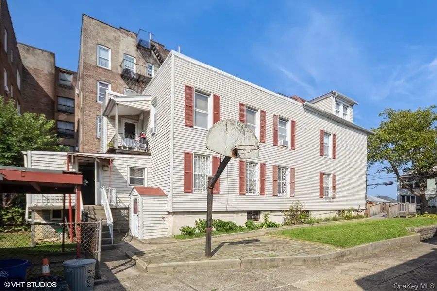 4261 Byron Avenue, Bronx, NY 10466 - Image #3