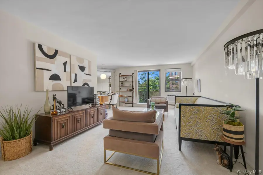 5 Schenck Avenue #3K, Great Neck, NY 11021 - Image #2