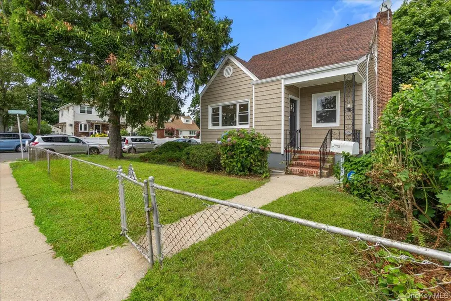 1686 Rosalind Avenue, Elmont, NY 11003 - Image #2