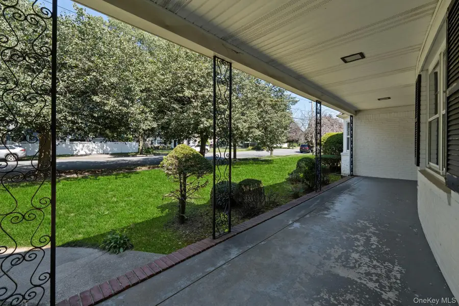 298 Nassau Parkway, Oceanside, NY 11572 - Image #3