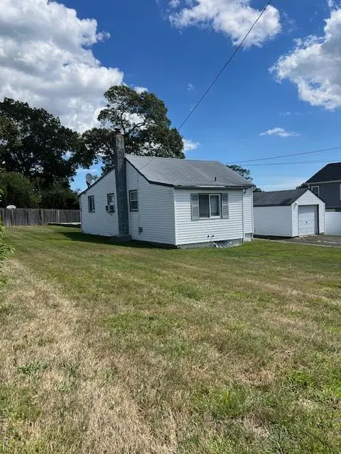 443 Adirondack Drive, Farmingville, NY 11738 - Image #2