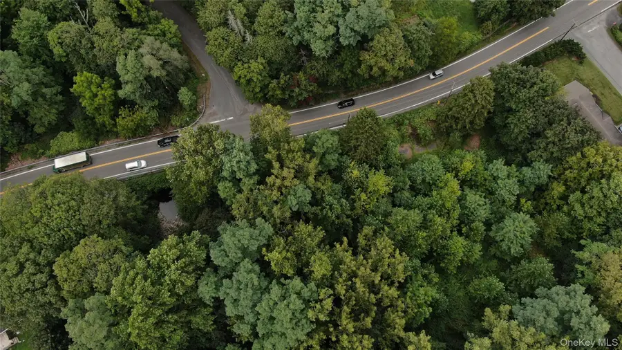 235 Blooming Grove Turnpike, New Windsor, NY 12553 - Image #2