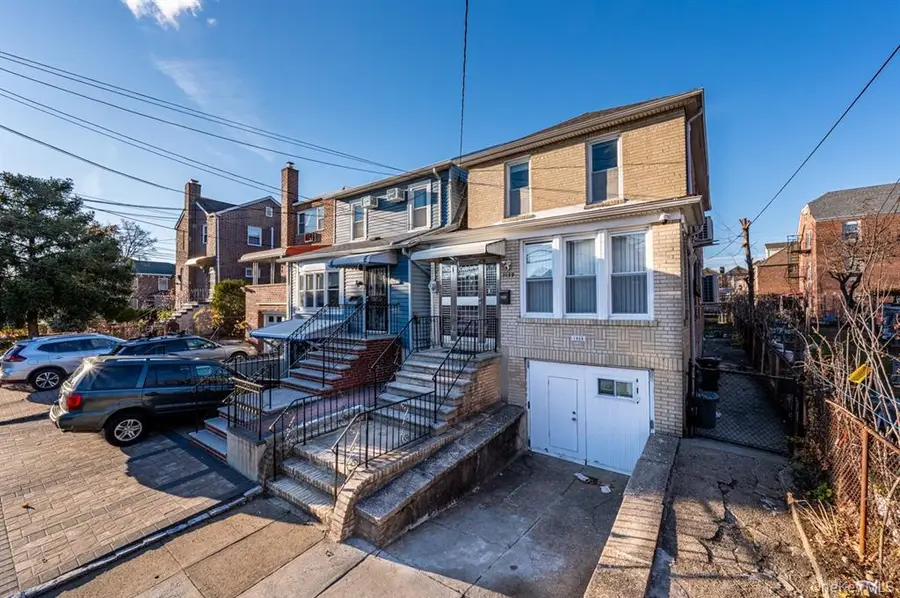 1059 Neill Avenue, Bronx, NY 10461 - Image #2