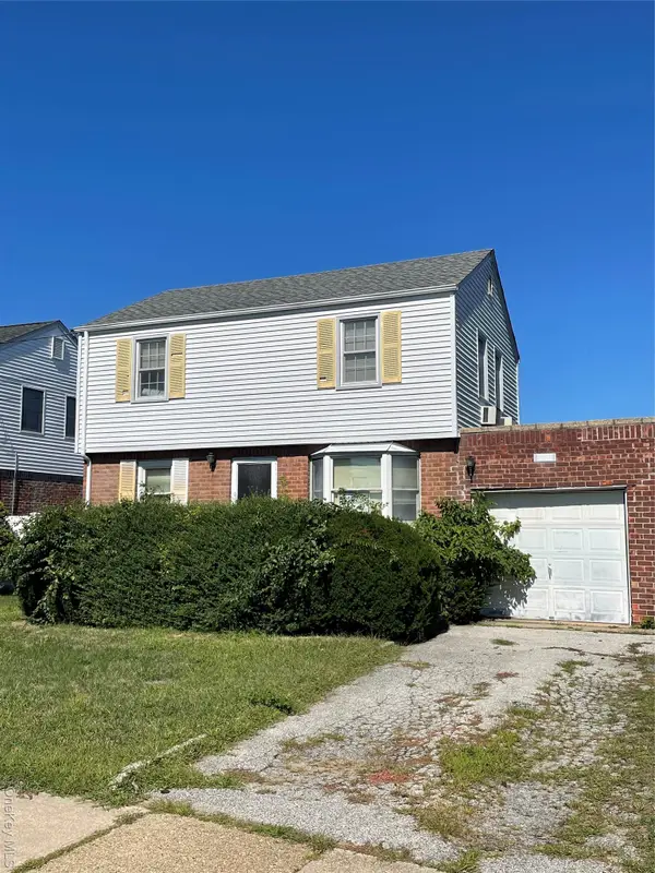 424 Andrews Road, Mineola, NY 11501