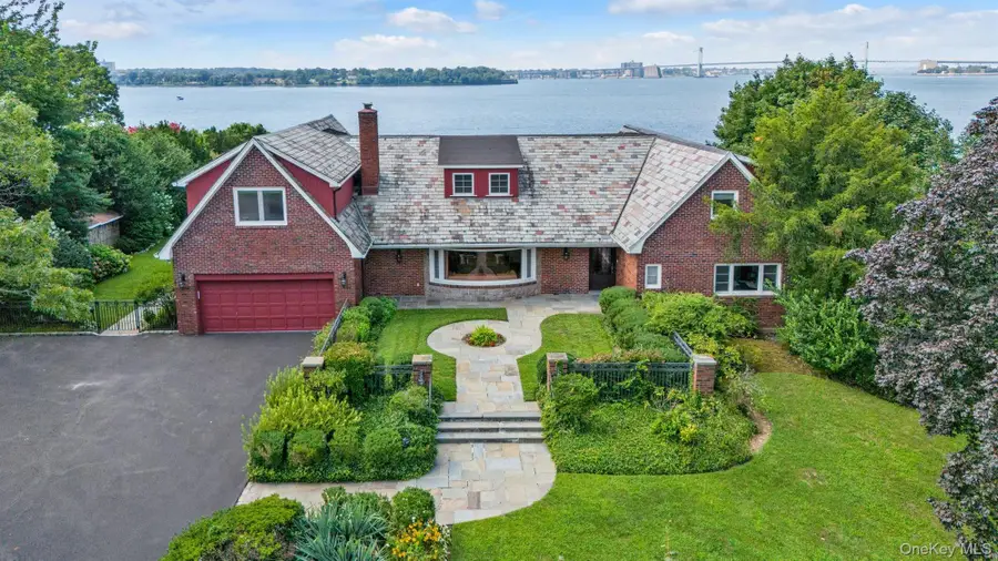 22 Martin Court, Kings Point, NY 11024 - Image #2