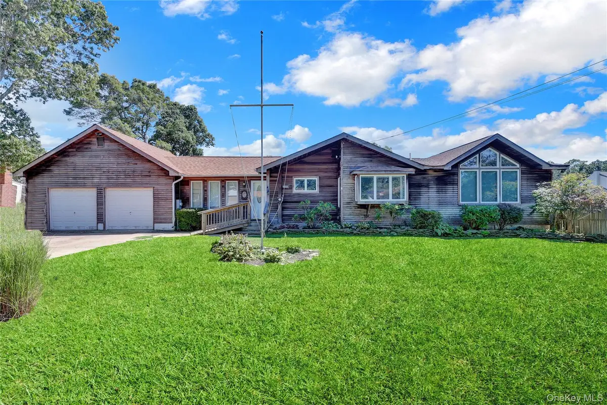 16 Flintlock Drive, Shirley, NY 11967 - Image #1