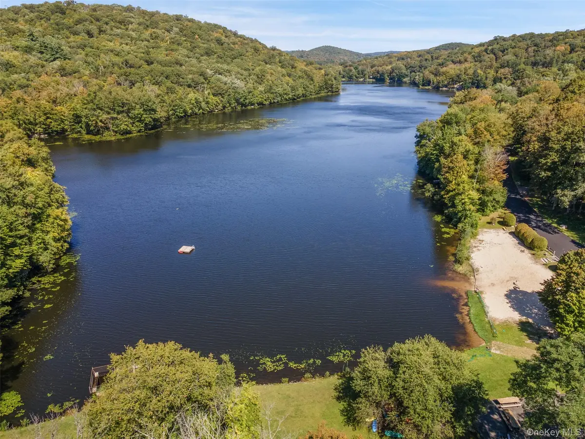 11 Glass Lane, Carmel, NY 10512 - Image #1