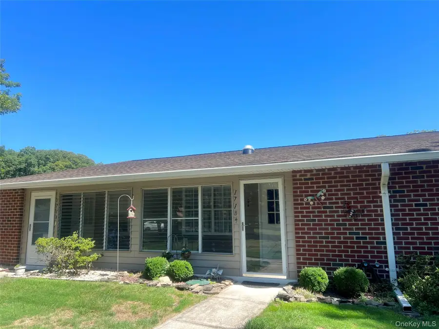 171B Ventry Court #171B, Ridge, NY 11961 - Image #2