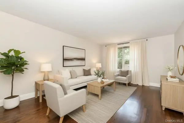 67-66 108th Street #D22, Forest Hills, NY 11375