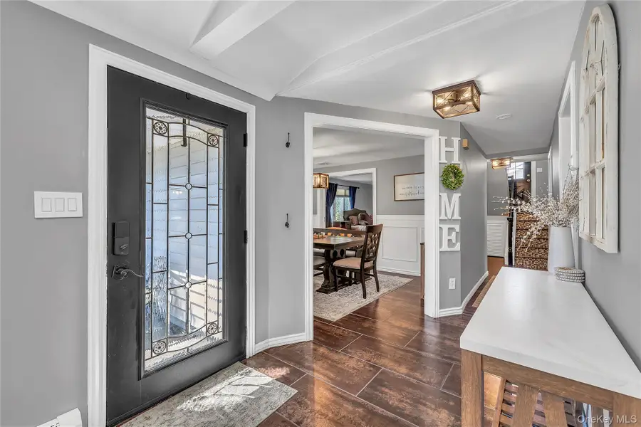 23 Allegheny Drive W, Farmingville, NY 11738 - Image #3