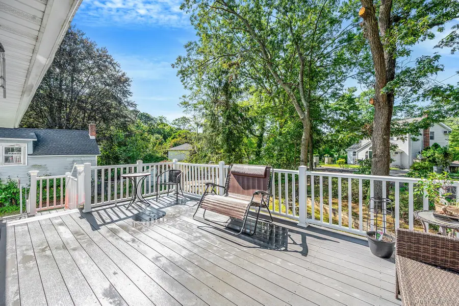3 Wainscott Drive, Sound Beach, NY 11789 - Image #3