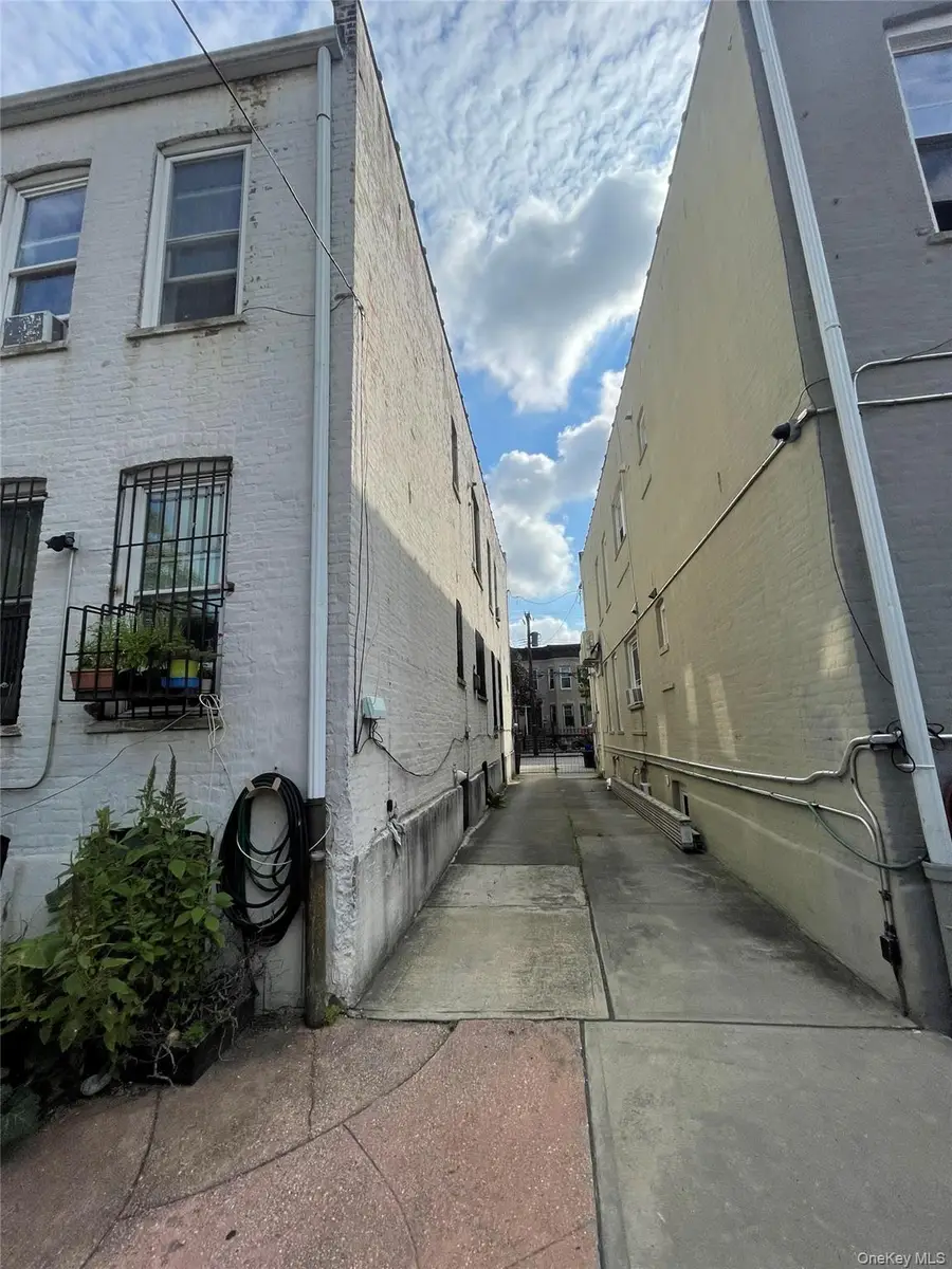 142 Forbell Street, Brooklyn, NY 11208 - Image #3