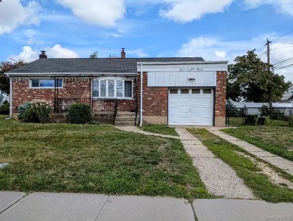 483 South Oyster Bay Road, Plainview, NY 11803