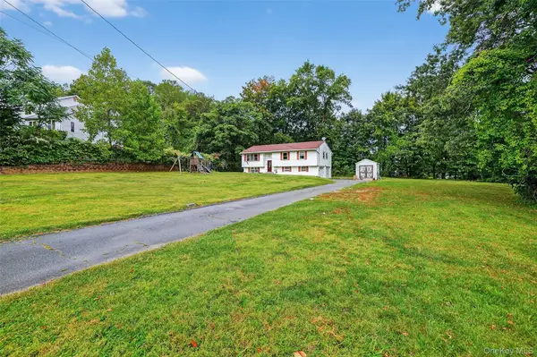 19 Birchwood Avenue, Nanuet, NY 10954