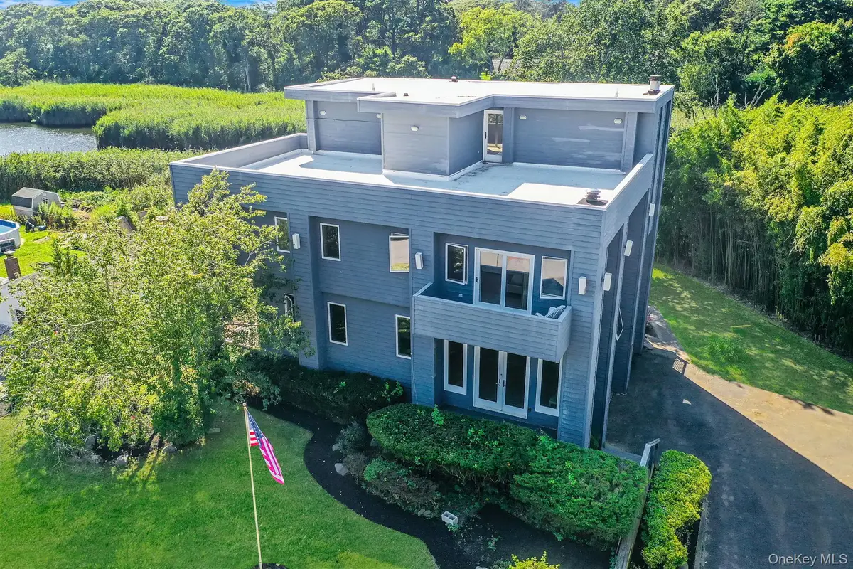 36 Roosevelt Boulevard, East Patchogue, NY 11772 - Image #1