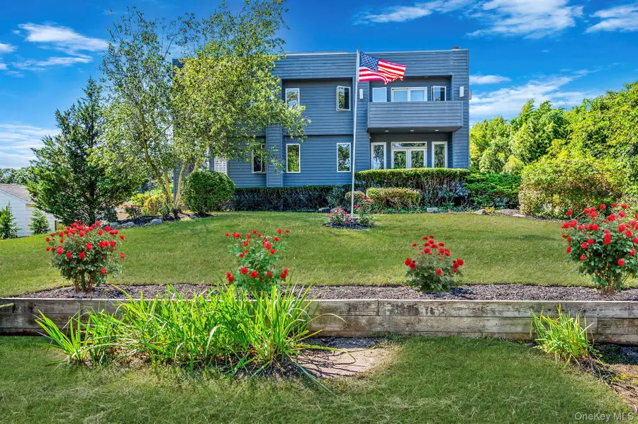 36 Roosevelt Boulevard, East Patchogue, NY 11772 - Image #2