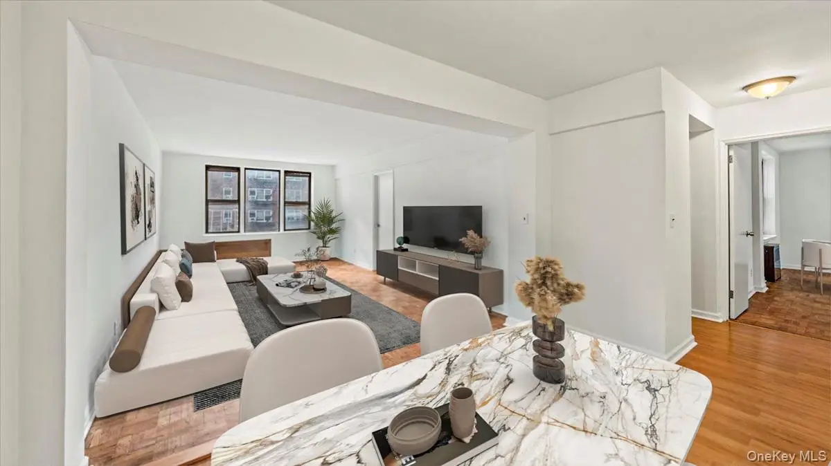 300 N Broadway #2H, Yonkers, NY 10701 - Image #1