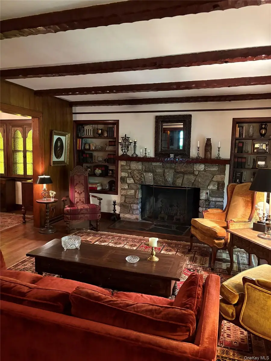 53-34 Browvale Lane, Little Neck, NY 11362 - Image #3