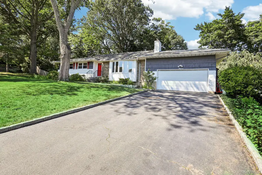 12 Manning Road, Glen Cove, NY 11542 - Image #3