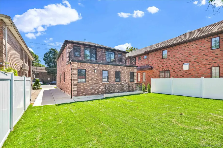 244-89 61st Avenue, Little Neck, NY 11362 - Image #3