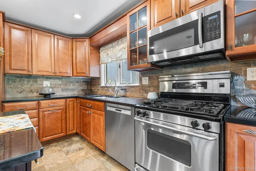 2 Rockledge Road, Bronxville, NY 10708 - Image #3