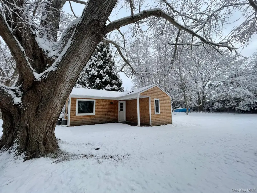 26 S Menantic Road, Shelter Island, NY 11964 - Image #2