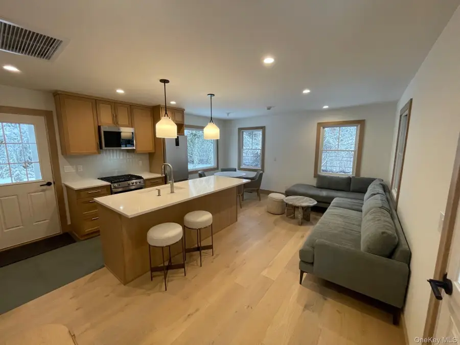 26 S Menantic Road, Shelter Island, NY 11964 - Image #3