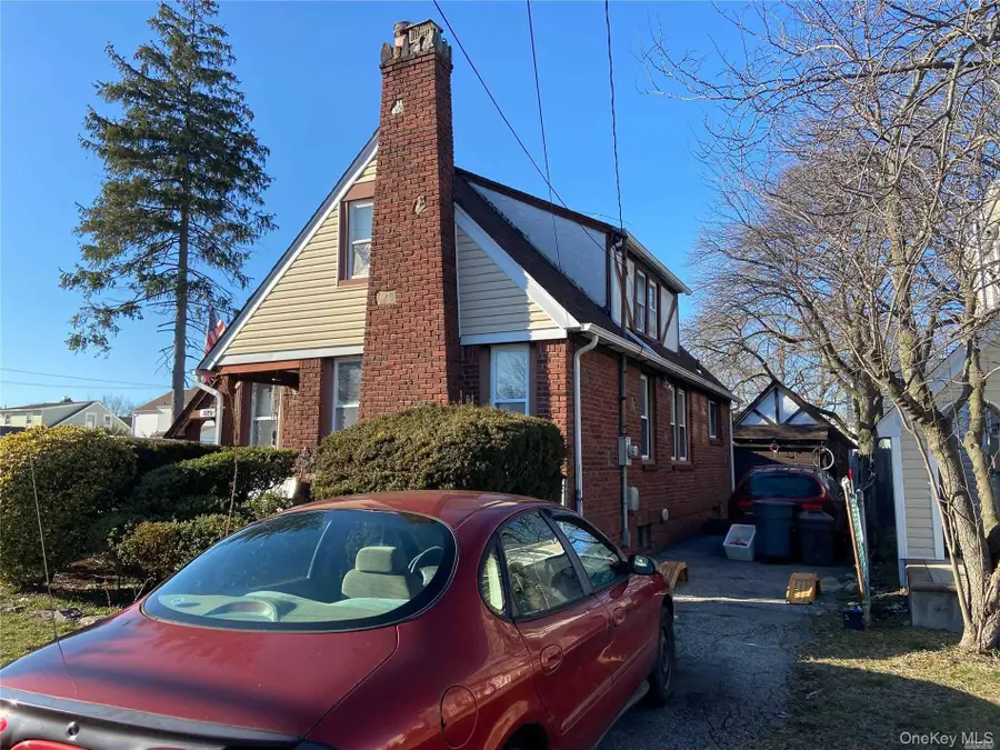 819 Edward Street, Baldwin, NY 11510 - Image #3