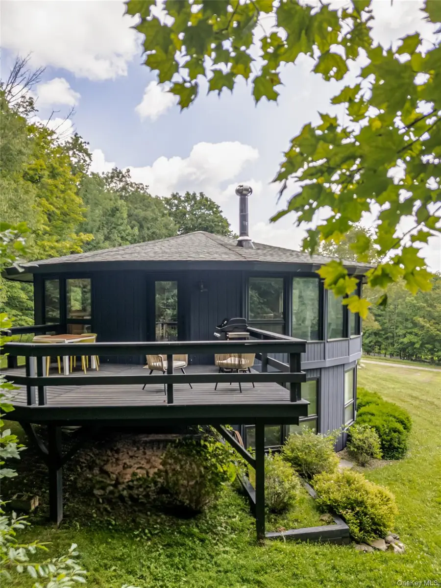 407 Mill Street, Windham, NY 12496 - Image #2