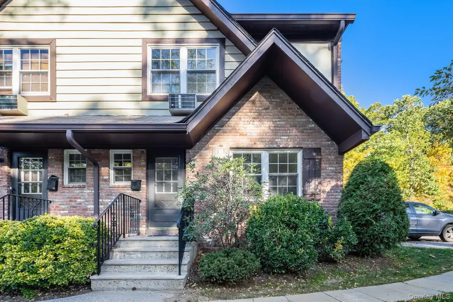 50 Yorkshire Drive, Suffern, NY 10901 - Image #2