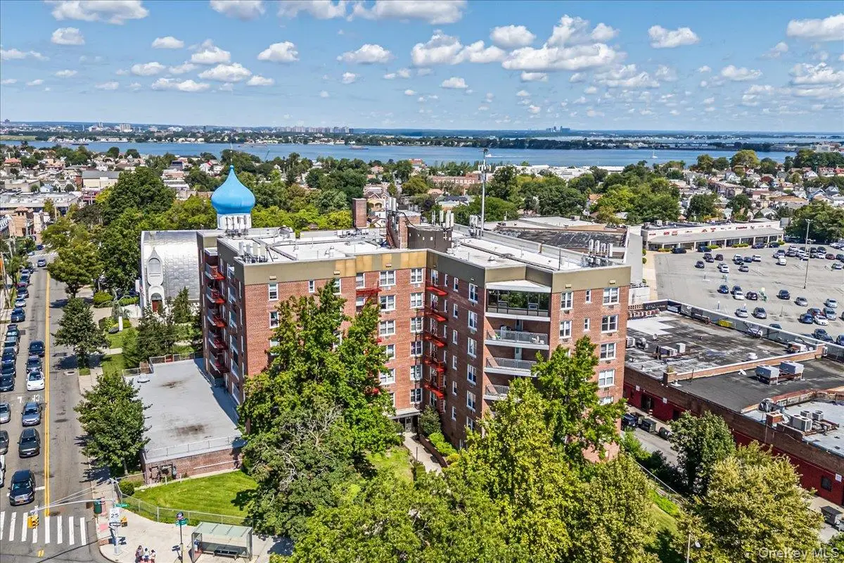 151-05 Cross Island Parkway #6C, Whitestone, NY 11357 - Image #1