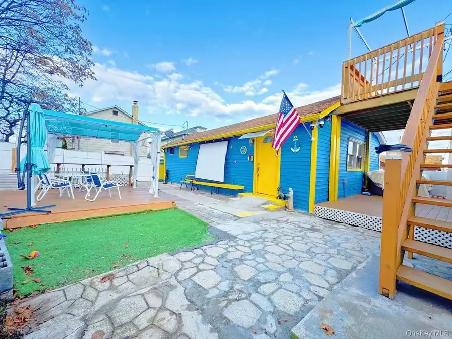 57 Pennyfield Cp Dr, Bronx, NY 10465 - Image #3