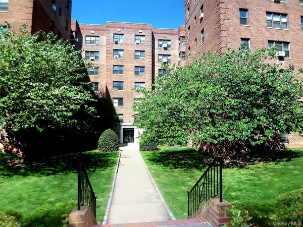 485 E Lincoln Avenue #105, Mount Vernon, NY 10552