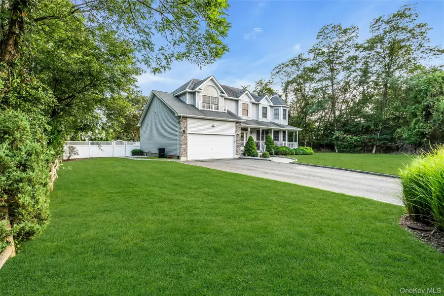 3 Danamarie Lane, East Patchogue, NY 11772 - Image #3