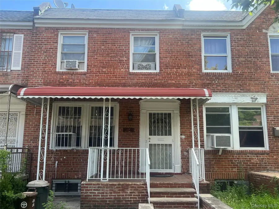 3316 Radcliff Avenue, Bronx, NY 10469 - Image #2