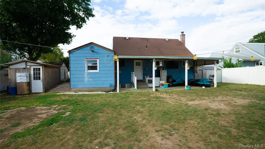 60 32nd Street, Copiague, NY 11726 - Image #3