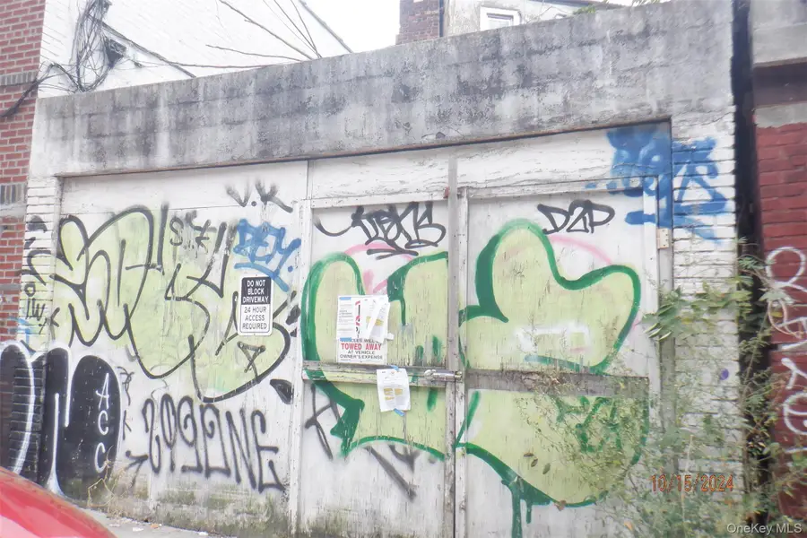 1719 E New York Avenue, Brooklyn, NY 11212 - Image #2