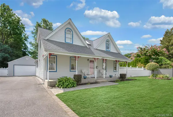 248 5th Street, Saint James, NY 11780