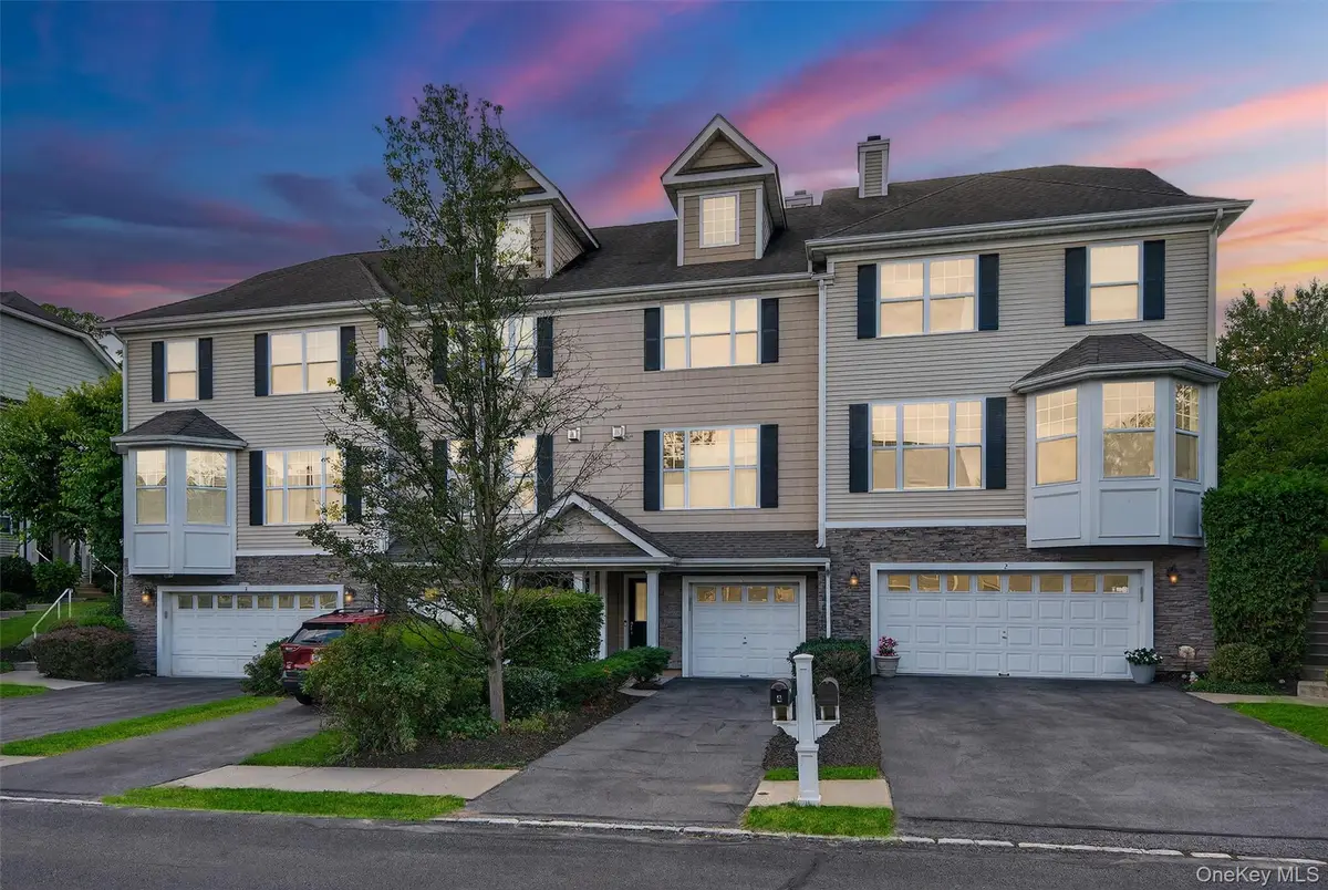 4 Putters Way, Middletown, NY 10940 - Image #1