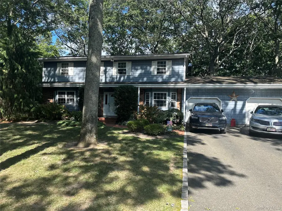 3 Wedgewood Court, Miller Place, NY 11764 - Image #2