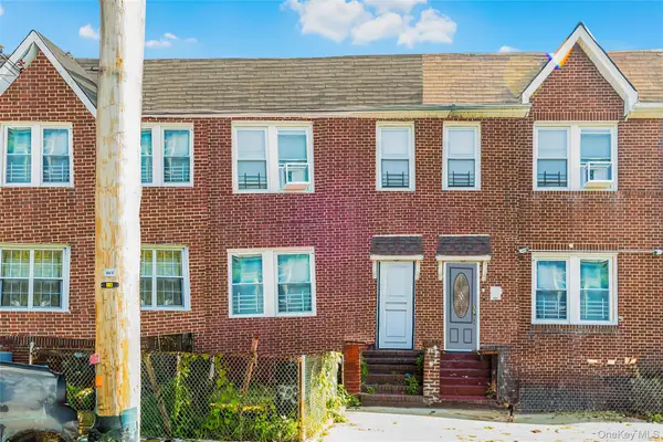 923 E 219 Street, Bronx, NY 10469