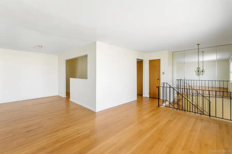 94-34 238th Street, Floral Park, NY 11001 - Image #2