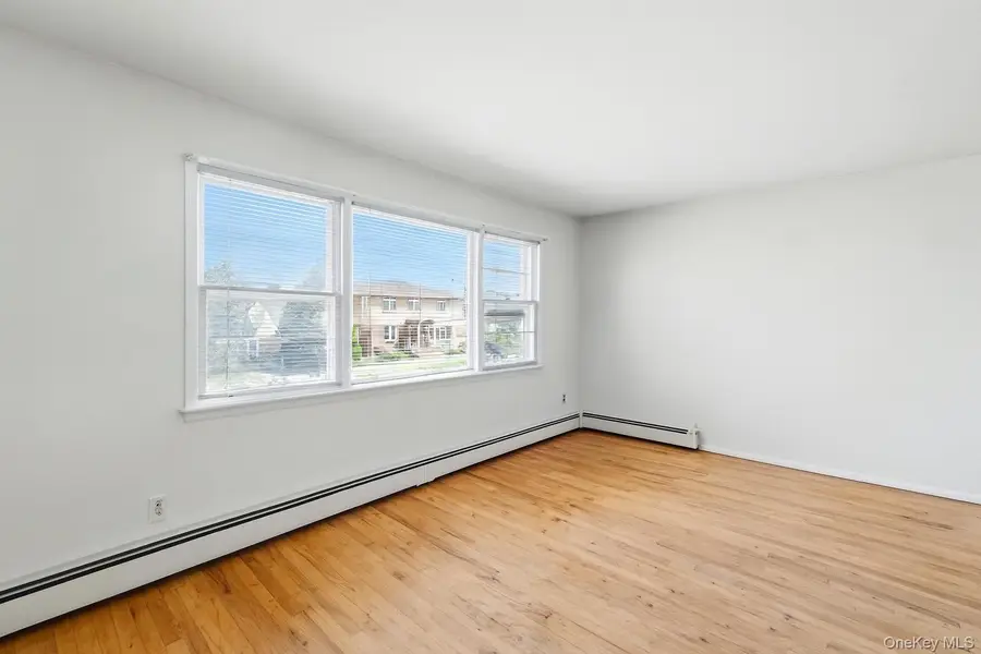 94-34 238th Street, Floral Park, NY 11001 - Image #3