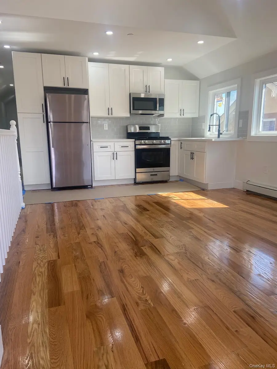 121-11 195th Street, Saint Albans, NY 11413 - Image #2