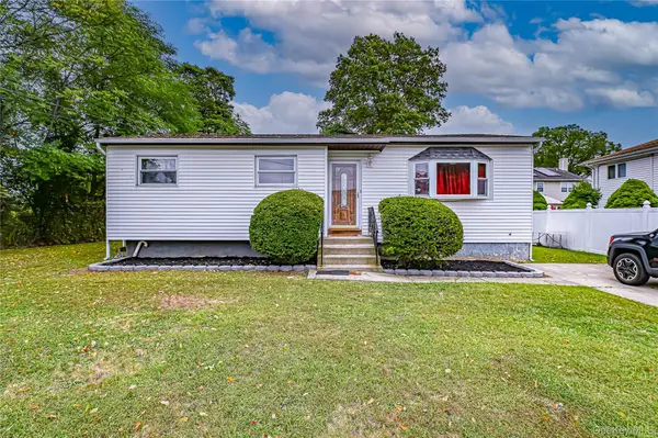 20 Lupidia Street, Amityville, NY 11701