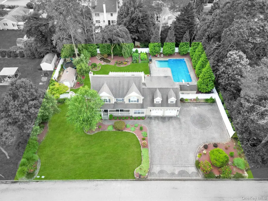 4 Vera Court, Centereach, NY 11720 - Image #2